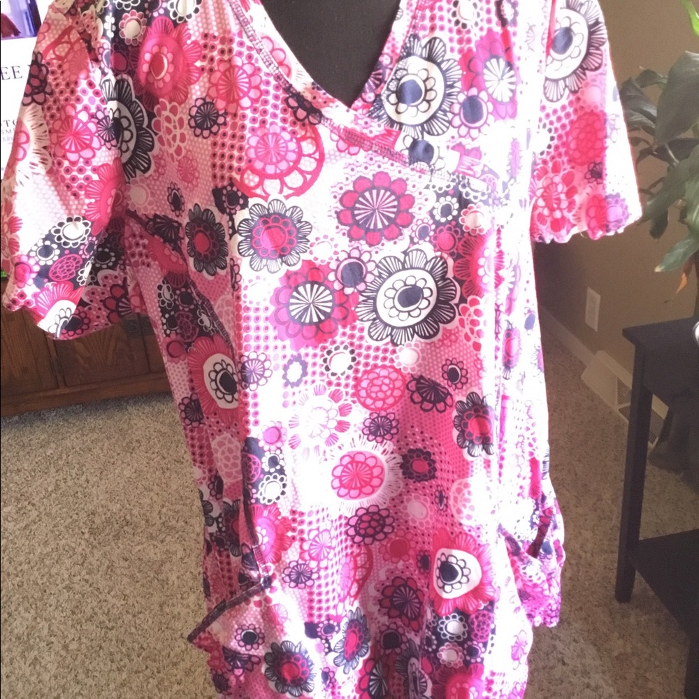 Nursing Scrub Top